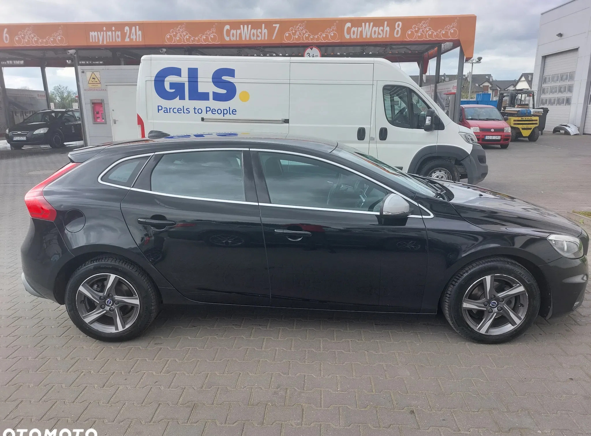 volvo wielkopolskie Volvo V40 cena 57000 przebieg: 88000, rok produkcji 2016 z Krobia